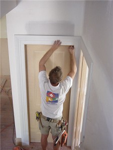 How to hang a door - A step by step guide to hanging doors